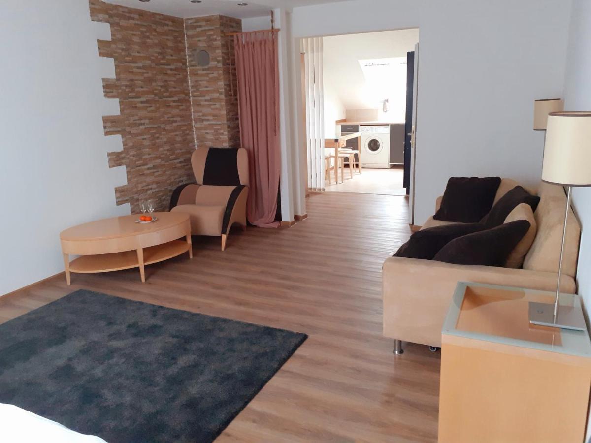Apartment City Metzingen Reutlingen Exterior photo